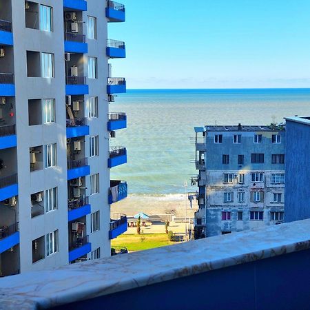 Sea Apartment Батуми Экстерьер фото